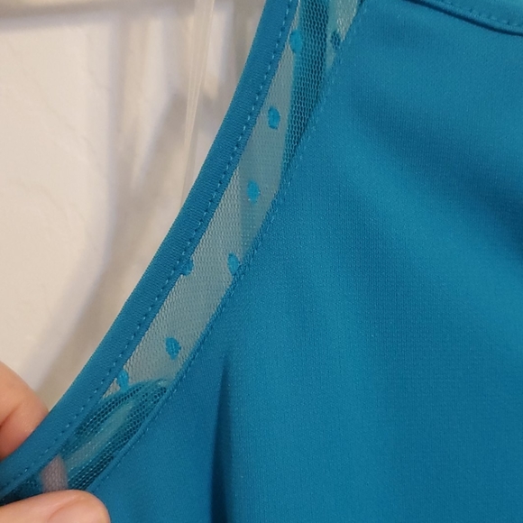 Top - Picture 3 of 4